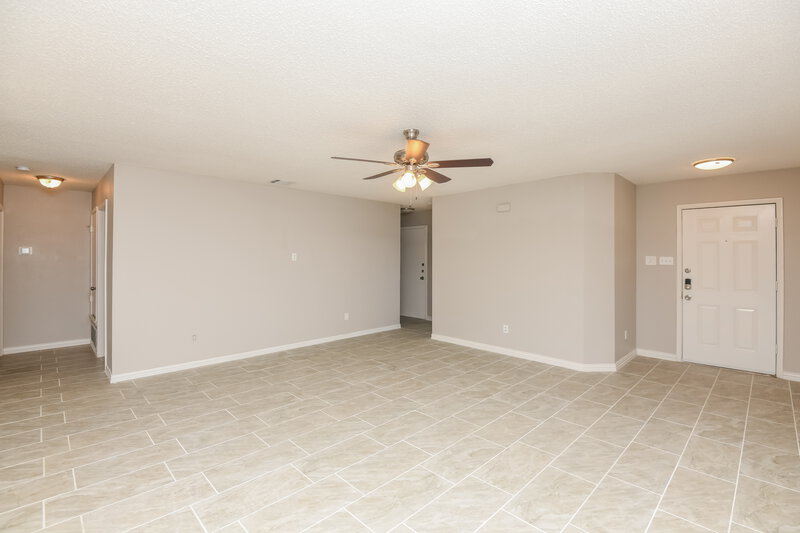 1,980/Mo, 205 Allenwood Dr Fort Worth, TX 76134 Living Room View 3