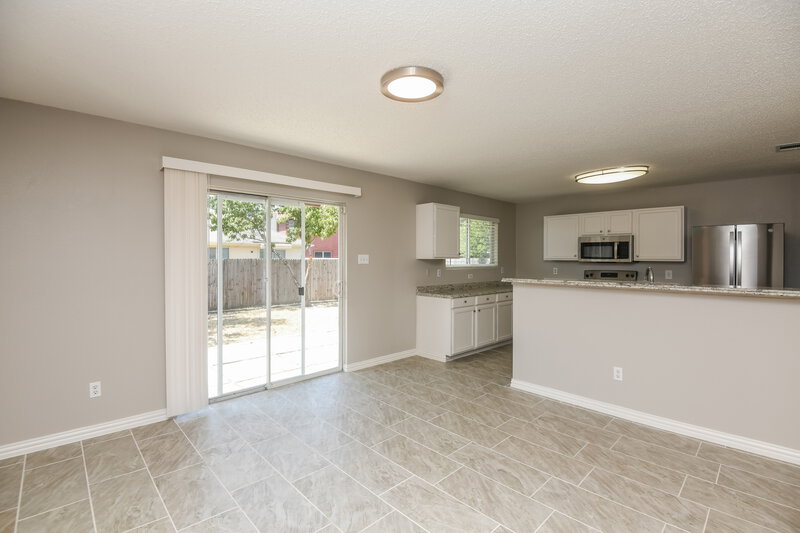 1,980/Mo, 205 Allenwood Dr Fort Worth, TX 76134 Dining Room View