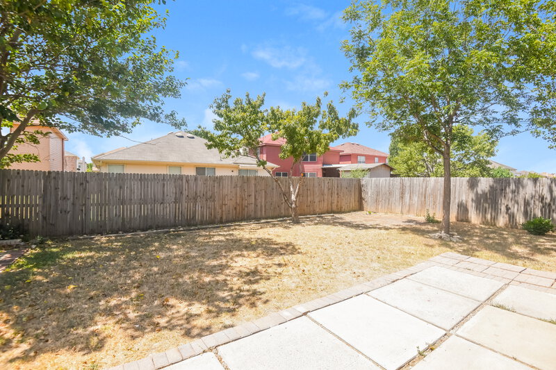 1,980/Mo, 205 Allenwood Dr Fort Worth, TX 76134 Exterior View