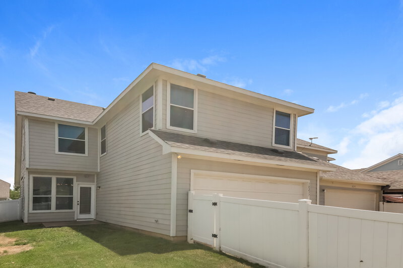 0/Mo, 10237 Nantucket Dr Providence Village, TX 76227 Rear View