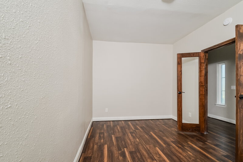 3,590/Mo, 1224 Poplar Ln Lancaster, TX 75146 Office View