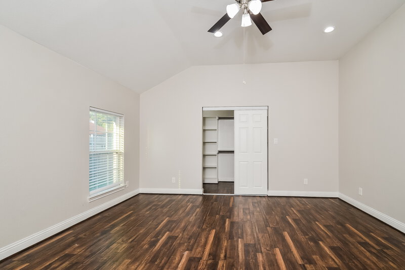 3,590/Mo, 1224 Poplar Ln Lancaster, TX 75146 Main Bedroom View