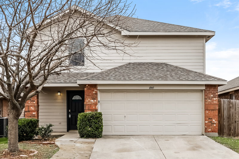 1,990/Mo, 6945 Meadow Way Ln Fort Worth, TX 76179 External View