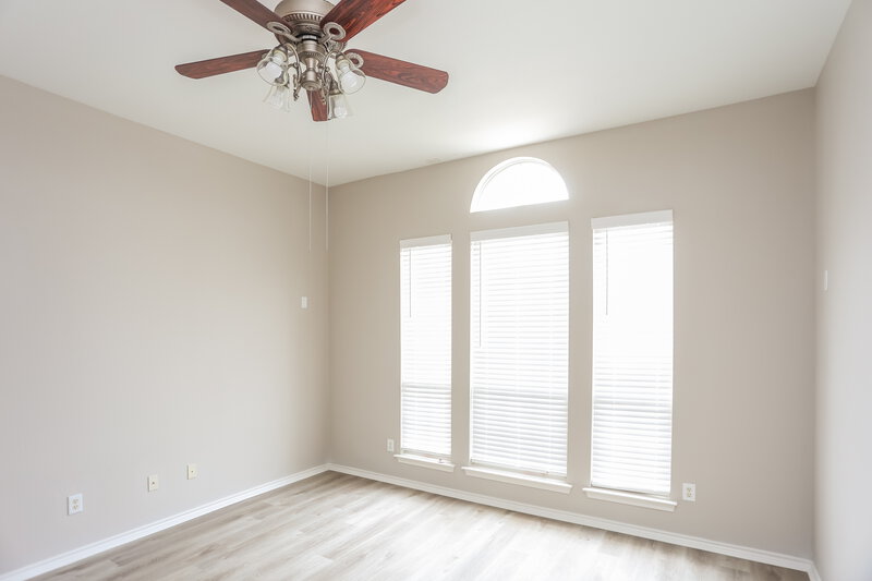 2,285/Mo, 4520 Chesapeake Bay Dr Fort Worth, TX 76123 Office View