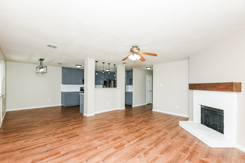 2,960/Mo, 5189 Gold Basin Rd Fort Worth, TX 76179 Living Room View 3
