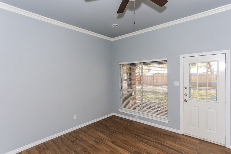 2,275/Mo, 809 Irene St Burleson, TX 76028 Living Room View 2
