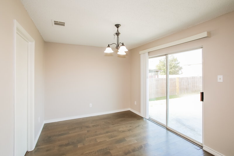 1,855/Mo, 307 Saddlebrook Dr Krum, TX 76249 Dining Room View