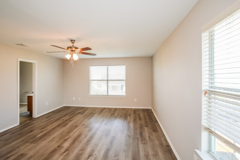 1,855/Mo, 307 Saddlebrook Dr Krum, TX 76249 Main Bedroom View 2