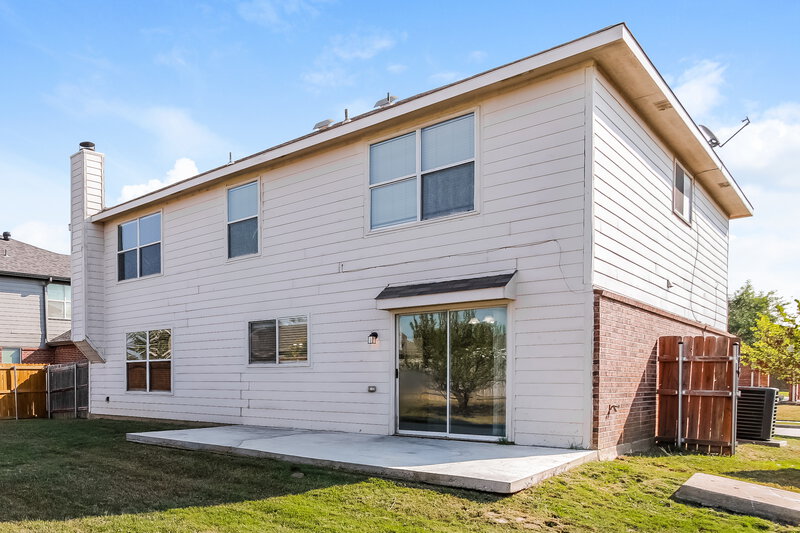 1,855/Mo, 307 Saddlebrook Dr Krum, TX 76249 Rear View