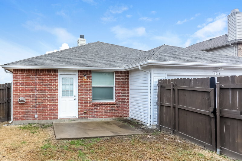 2,265/Mo, 3014 Limestone Hill Ln Rockwall, TX 75032 Rear View