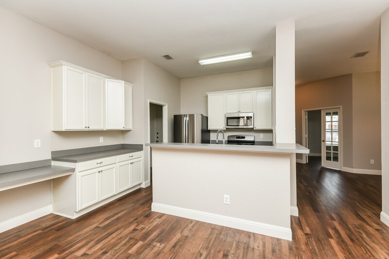 2,670/Mo, 7606 Stanhope Ln Arlington, TX 76001 Kitchen View