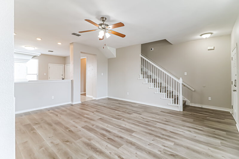 2,940/Mo, 258 Alden Dr Fort Worth, TX 76134 Living Room View 2