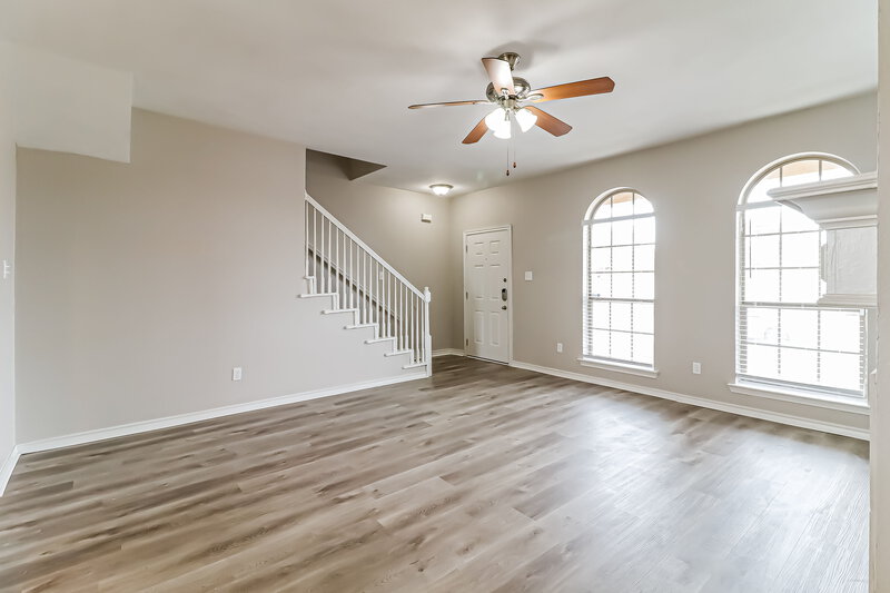 2,940/Mo, 258 Alden Dr Fort Worth, TX 76134 Living Room View 3