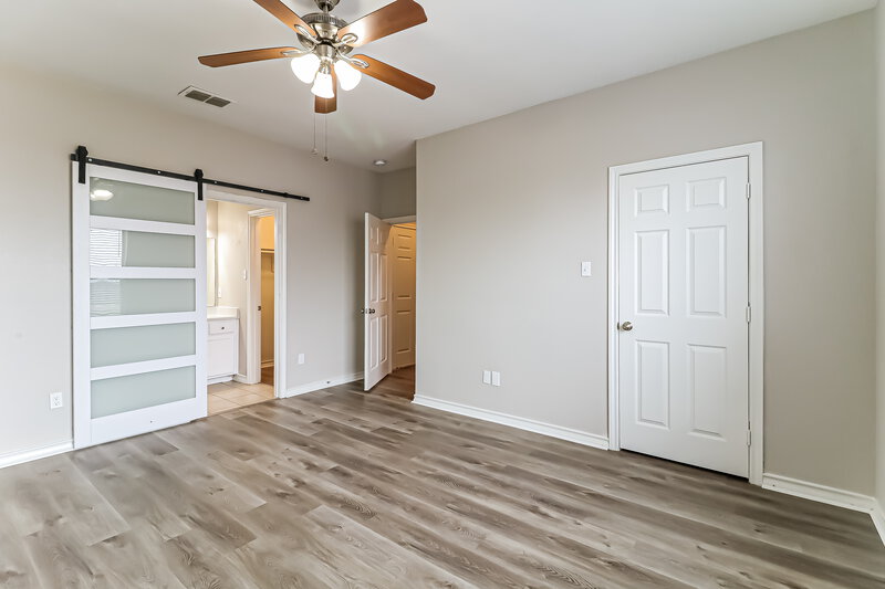 2,940/Mo, 258 Alden Dr Fort Worth, TX 76134 Main Bedroom View 2