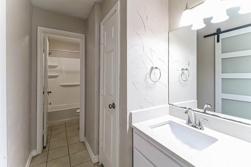 2,940/Mo, 258 Alden Dr Fort Worth, TX 76134 Bathroom View