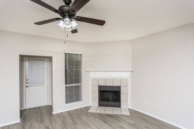 2,420/Mo, 8708 Lake Meadows Ln Hurst, TX 76053 Living Room View
