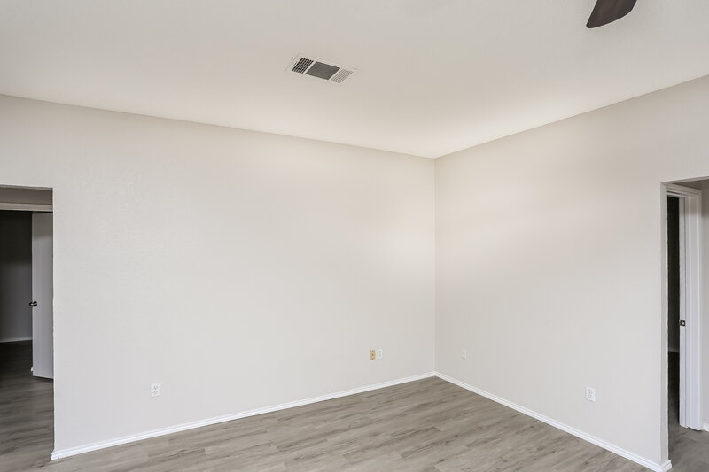 2,420/Mo, 8708 Lake Meadows Ln Hurst, TX 76053 Living Room View 2