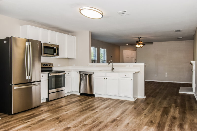 2,050/Mo, 1100 Caroline Dr Princeton, TX 75407 Kitchen View