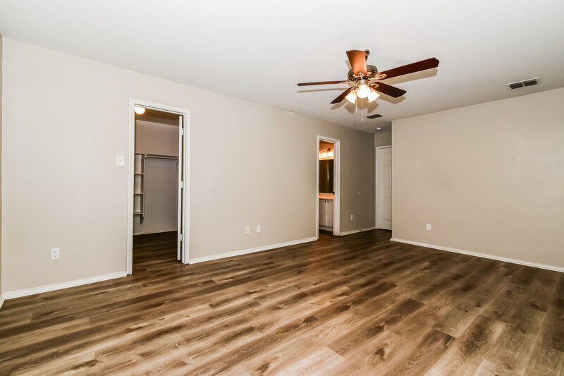 2,050/Mo, 1100 Caroline Dr Princeton, TX 75407 Main Bedroom View