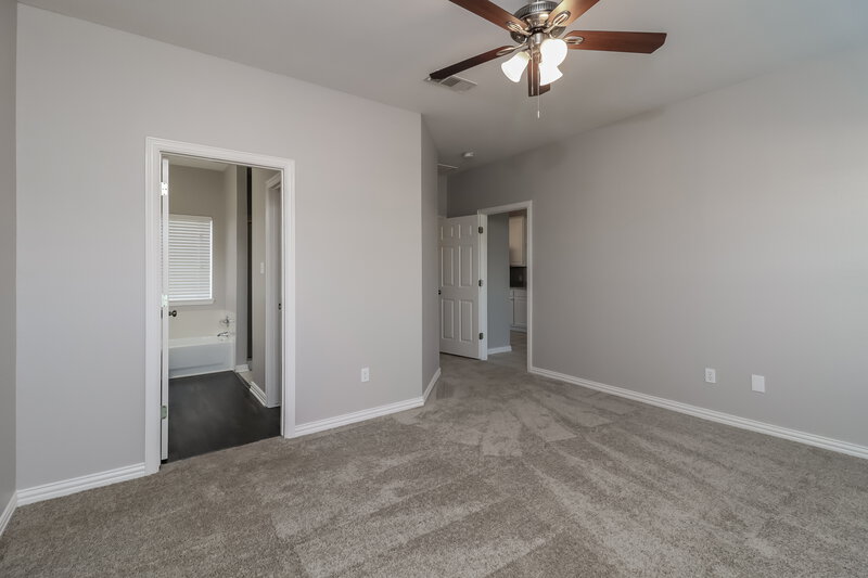2,750/Mo, 5102 Clarksburg Ct Arlington, TX 76017 Main Bedroom View 2