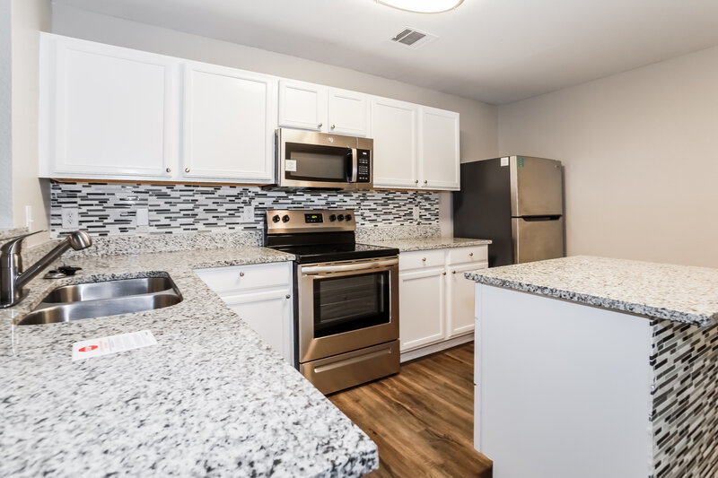 2,025/Mo, 109 Thoroughbred Dr Krum, TX 76249 Kitchen View 2