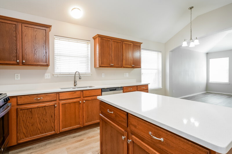 2,005/Mo, 3621 Renzel Blvd Fort Worth, TX 76116 Kitchen View