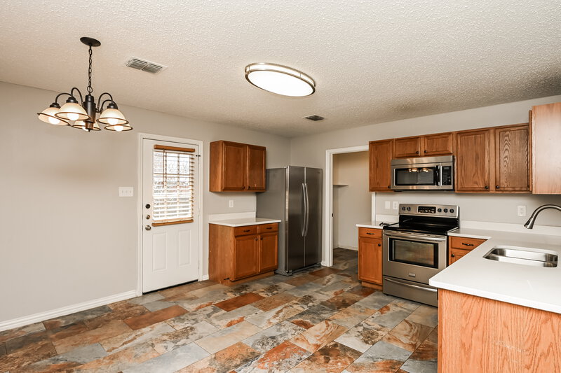 1,945/Mo, 1732 Rialto Way Fort Worth, TX 76247 Kitchen View