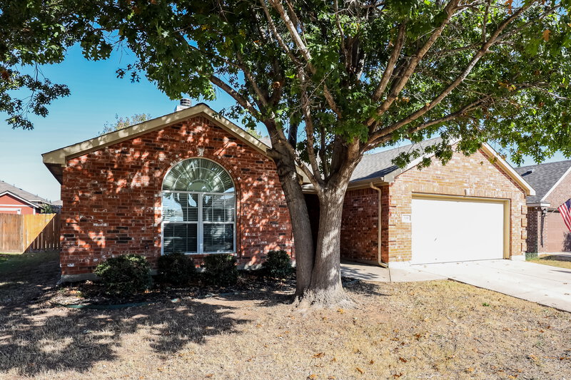 2,165/Mo, 220 McKamy Blvd Denton, TX 76207 Front View