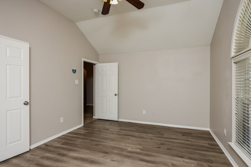 2,165/Mo, 220 McKamy Blvd Denton, TX 76207 Main Bedroom View 2
