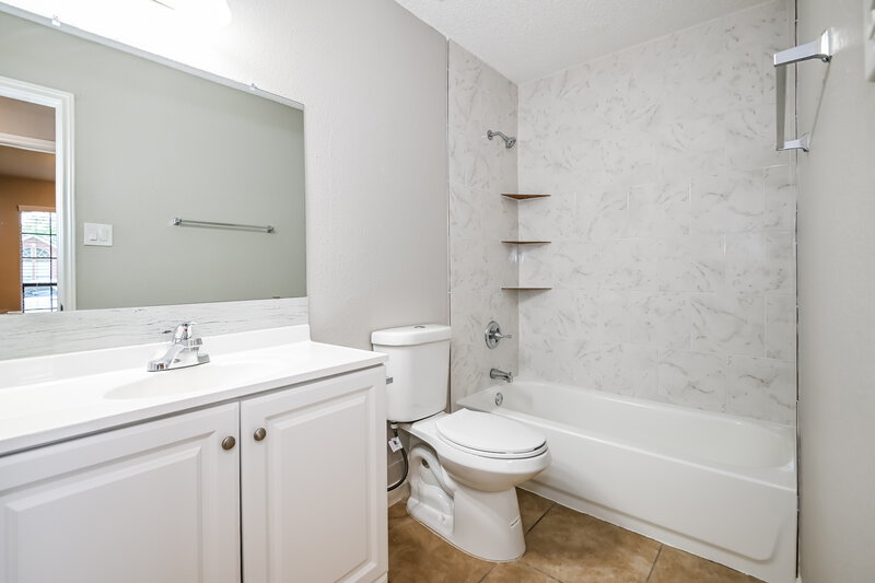 2,330/Mo, 2601 Thistle Ln Rowlett, TX 75089 Bathroom View