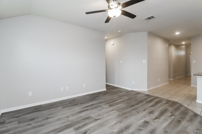 2,360/Mo, 936 Cheryl St Crowley, TX 76036 Living Room View