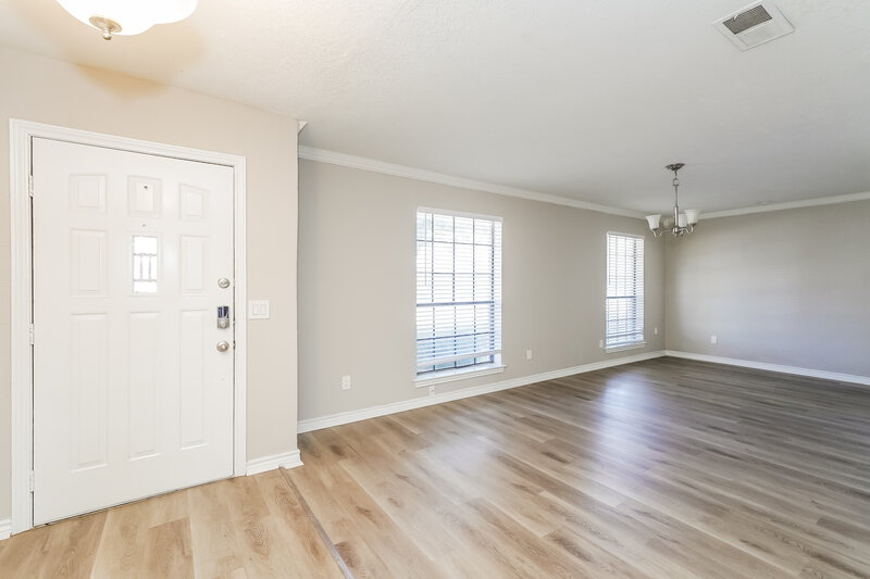 2,510/Mo, 1510 Wood Creek Dr Flower Mound, TX 75028 Foyer View