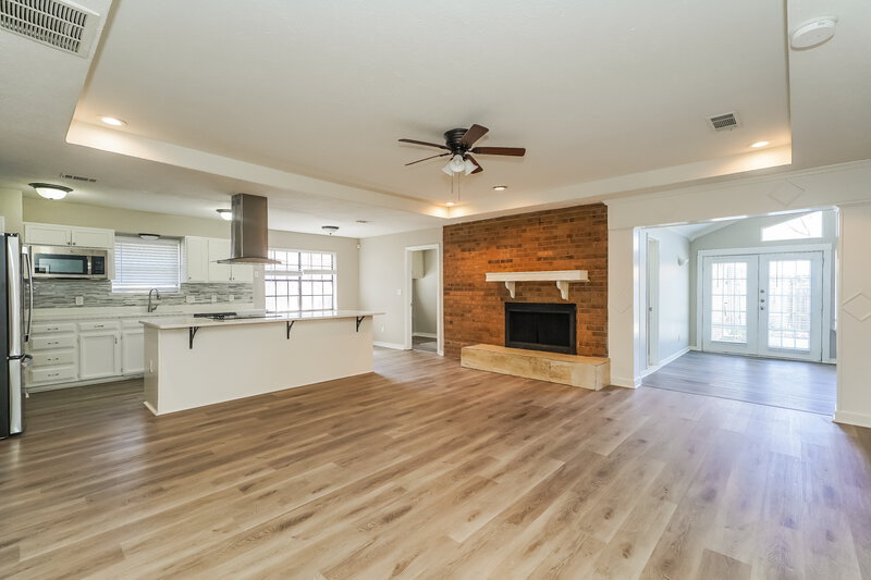 2,510/Mo, 1510 Wood Creek Dr Flower Mound, TX 75028 Living Room View