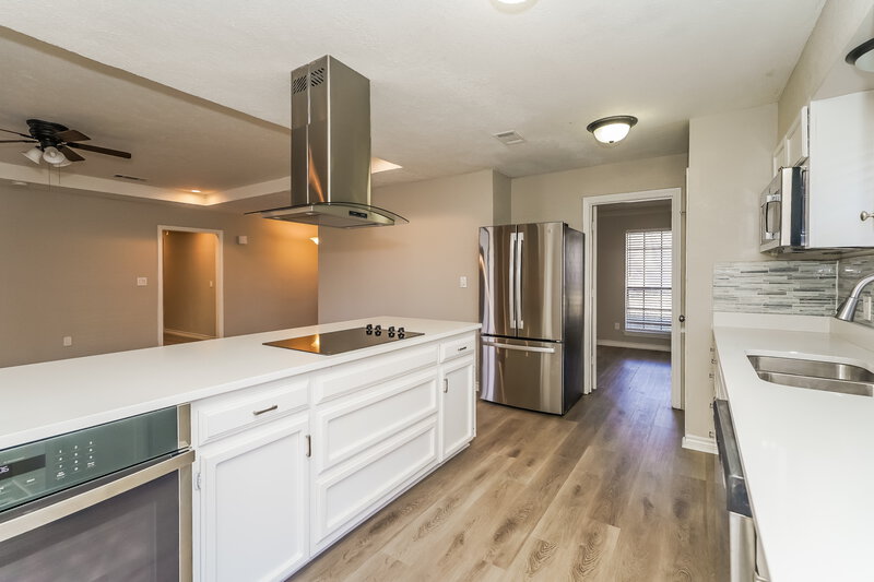 2,510/Mo, 1510 Wood Creek Dr Flower Mound, TX 75028 Kitchen View 2