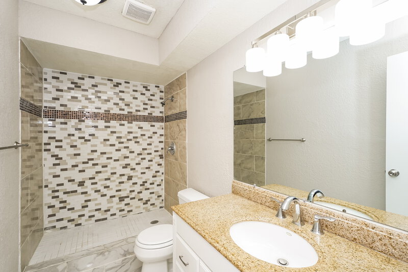 2,510/Mo, 1510 Wood Creek Dr Flower Mound, TX 75028 Bathroom View