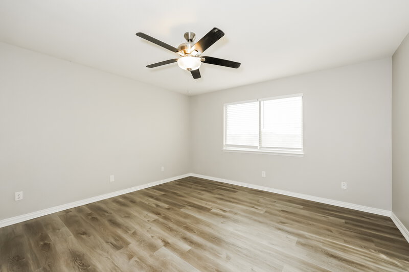 1,725/Mo, 6417 Longmont Trail Fort Worth, TX 76179 Main Bedroom View