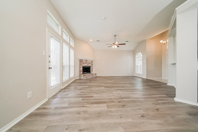 2,060/Mo, 1705 Green Terrace Dr Royse City, TX 75189 Living Room View