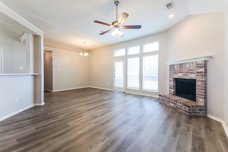1,700/Mo, 1705 Green Terrace Dr Royse City, TX 75189 Living Room View