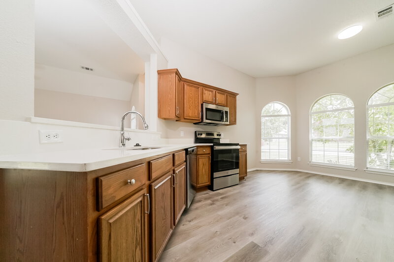 2,060/Mo, 1705 Green Terrace Dr Royse City, TX 75189 Kitchen View 2