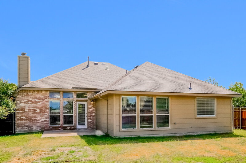 2,060/Mo, 1705 Green Terrace Dr Royse City, TX 75189 Rear View