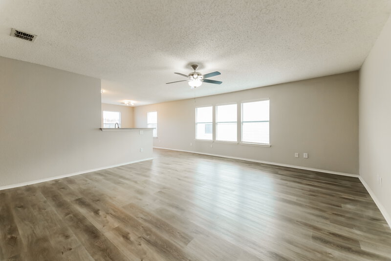 2,680/Mo, 903 Post Oak Trail Anna, TX 75409 Living Room View