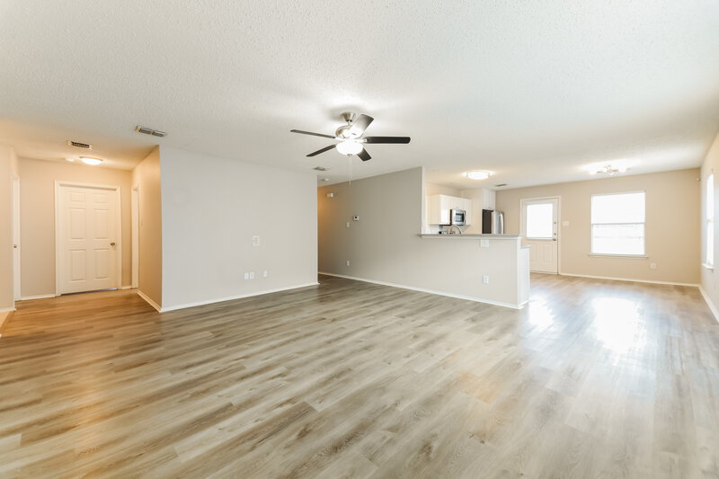 2,680/Mo, 903 Post Oak Trail Anna, TX 75409 Living Room View 2