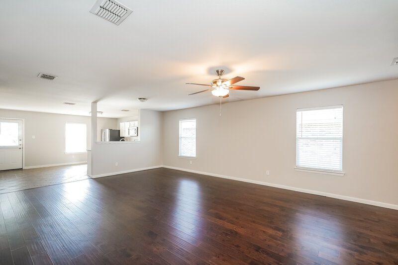 1,750/Mo, 1708 Diamond Lake Trail Justin, TX 76247 Living Room View 3