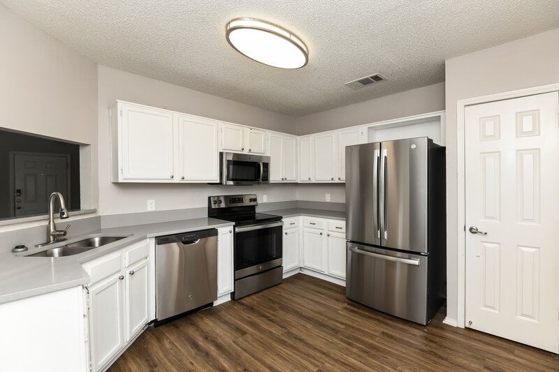 2,095/Mo, 2500 Creekwood Ln Fort Worth, TX 76123 Kitchen View