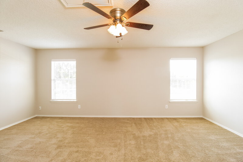 2,895/Mo, 912 Hummingbird Trail Saginaw, TX 76131 Main Bedroom View