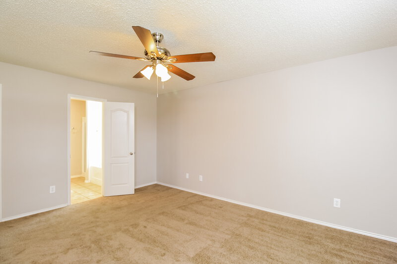 2,895/Mo, 912 Hummingbird Trail Saginaw, TX 76131 Main Bedroom View 3