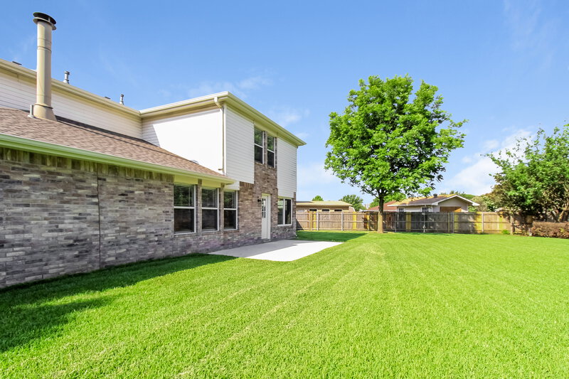 2,895/Mo, 912 Hummingbird Trail Saginaw, TX 76131 Rear View 2