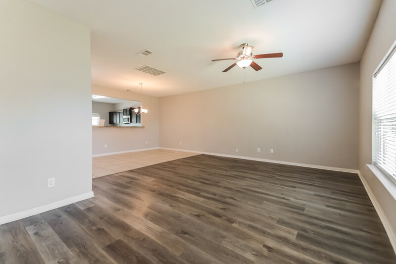 2,660/Mo, 900 Princewood DR Denton, TX 76207 Living Room View 2