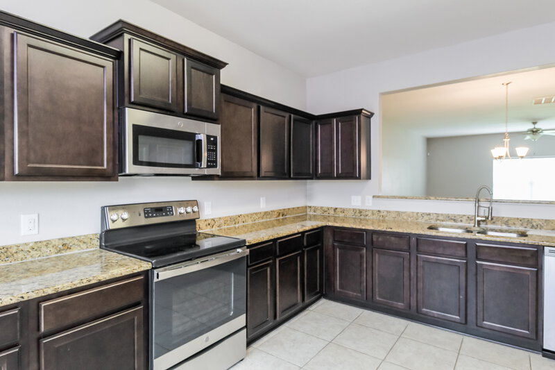 3,140/Mo, 900 Princewood DR Denton, TX 76207 Kitchen View 2