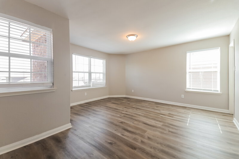 2,660/Mo, 900 Princewood DR Denton, TX 76207 Main Bedroom View